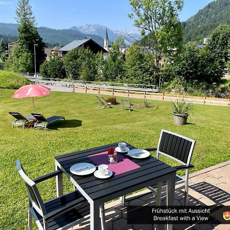 Hotel Kronenhirsch Russbach am Pass Gschütt Eksteriør billede