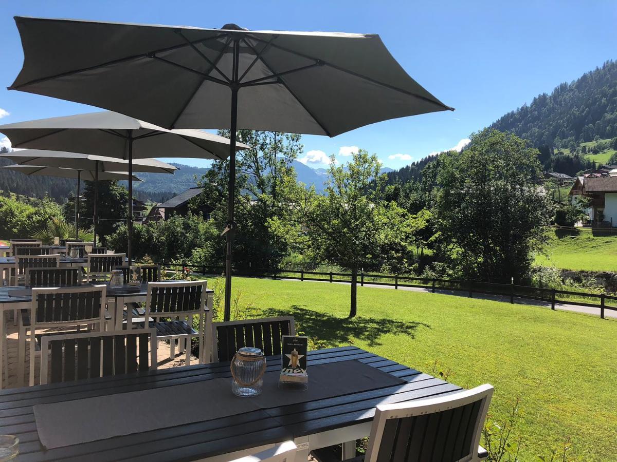 Hotel Kronenhirsch Russbach am Pass Gschütt Eksteriør billede